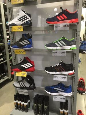 adidas outlet somerville.